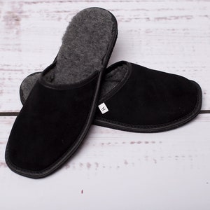 OUTLET Men&#39;s Suede Black Slippers