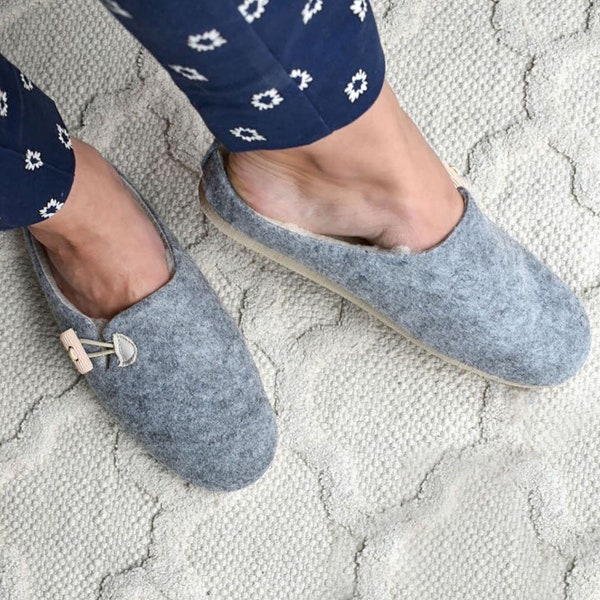 Grey Felt Mule Slippers With Cream Leather Details