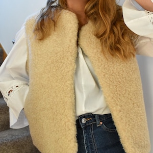 Gilet corto in lana merino