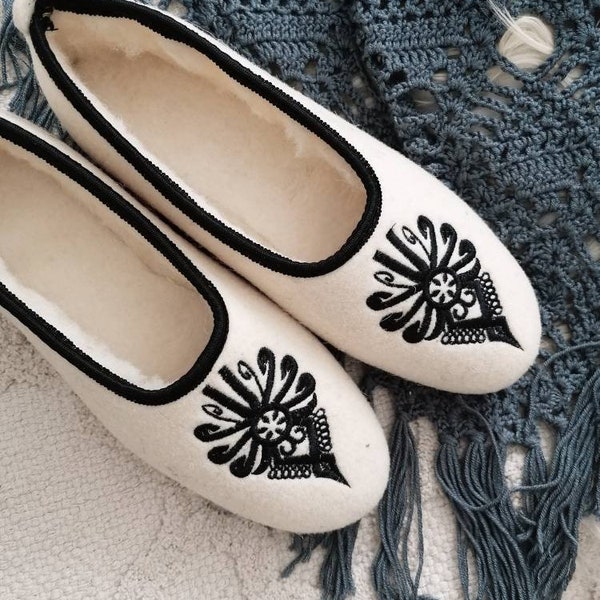 Folk Cream Wool Ballerina Slippers