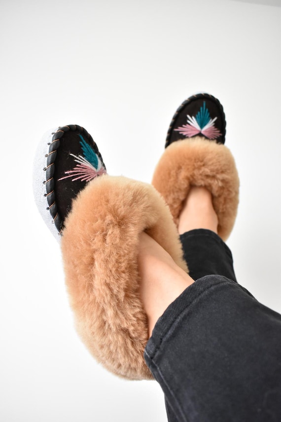 Pantuflas tipo mocasín de piel de oveja para mujer Joy España