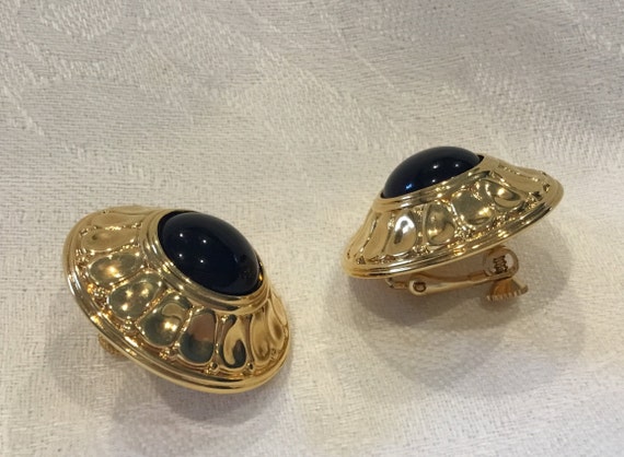 Napier Goldtone Black Centre Adjustable Clip On Ea