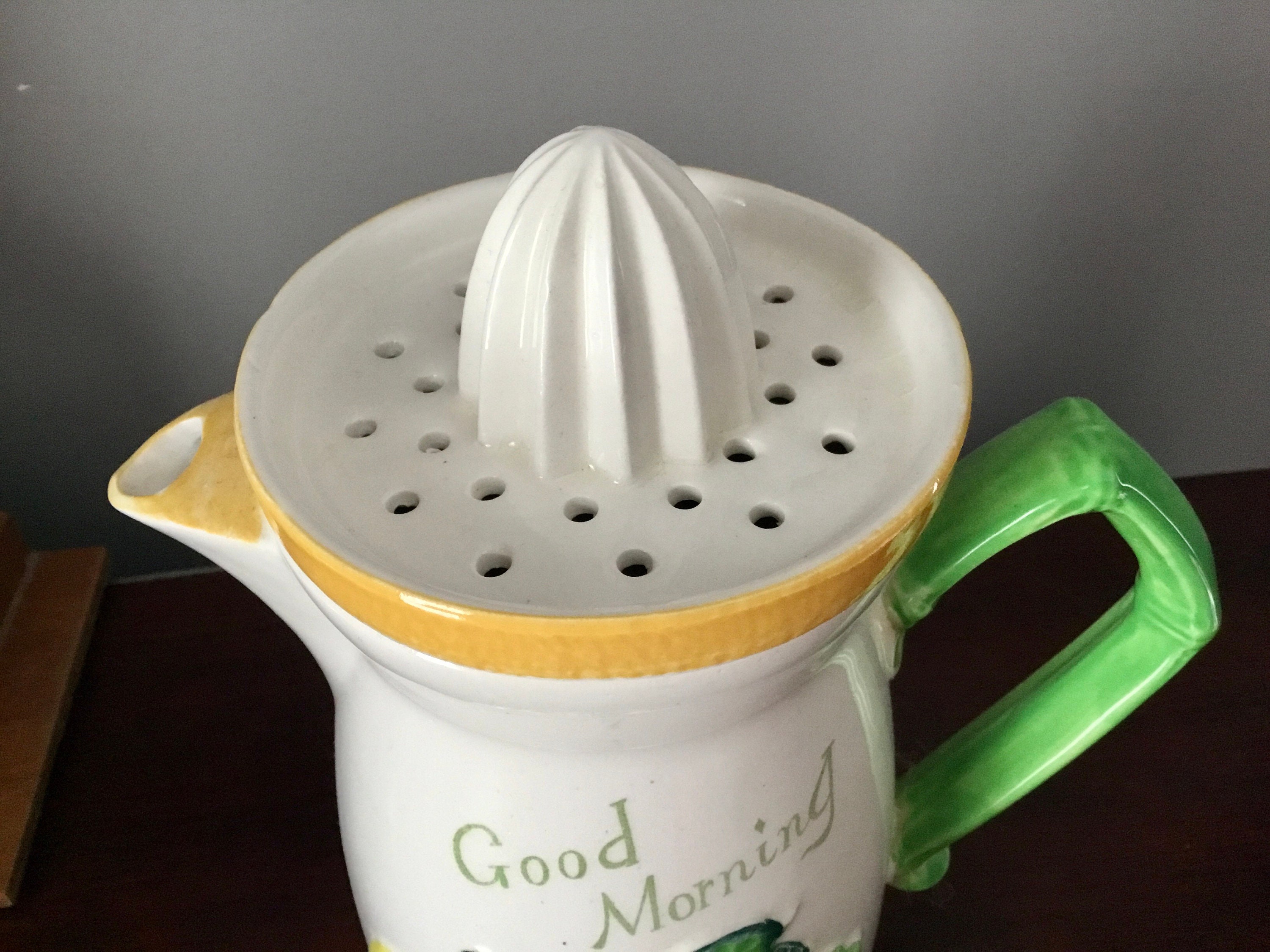 Vintage Giftcraft Ceramic Juice Jug With Juicer Top Made in Japan