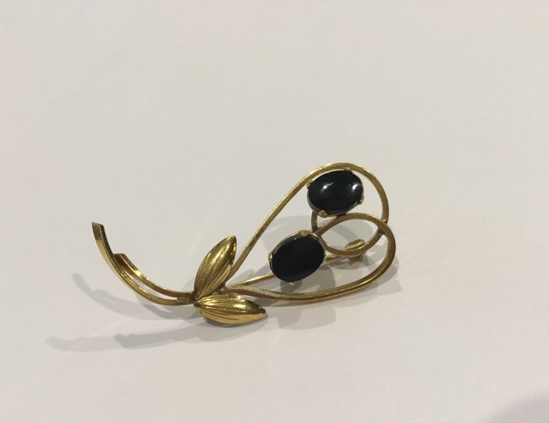 14K Gold Filled Vintage WELLS Onyx Black Floral Brooch