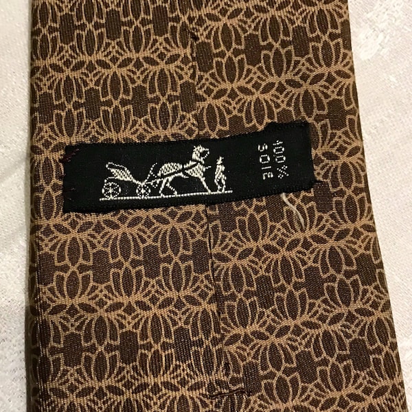 Hermès Paris, Hermès for Lotus, limited series, vintage tie in twill 100% silk, folded by hand, brown and beige colors, collector