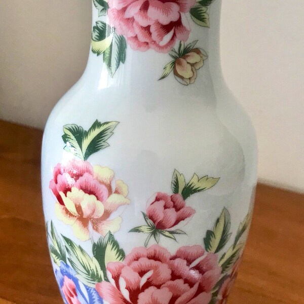 Vase, soliflore, porcelaine du Japon, peinte, à décor de pivoines, décoration maison