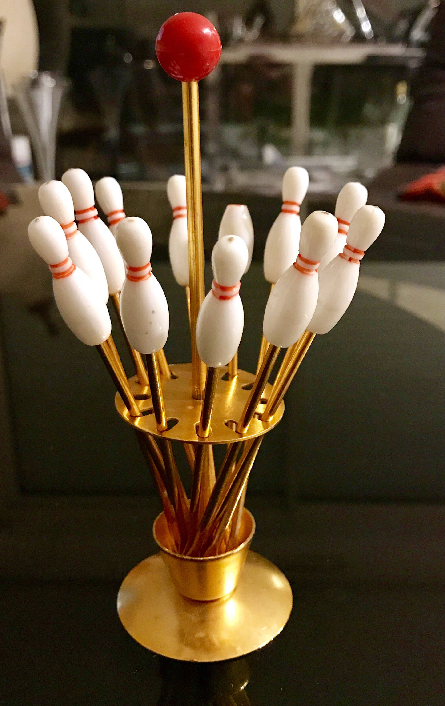 12 Piques Apéritif, Cocktail, sur Support en Métal Doré,
