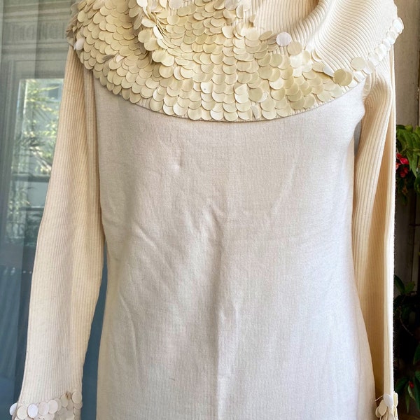 Tunic sweater, woman, large falling collar, long sleeves, acrylic and wool, off-white, dress sweater, size L, 42