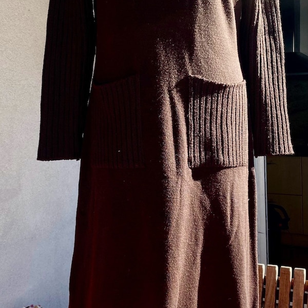 Robe longue, col roulé, fines mailles, manches longues, laine/acrylique, couleur chocolat, taille 40, M