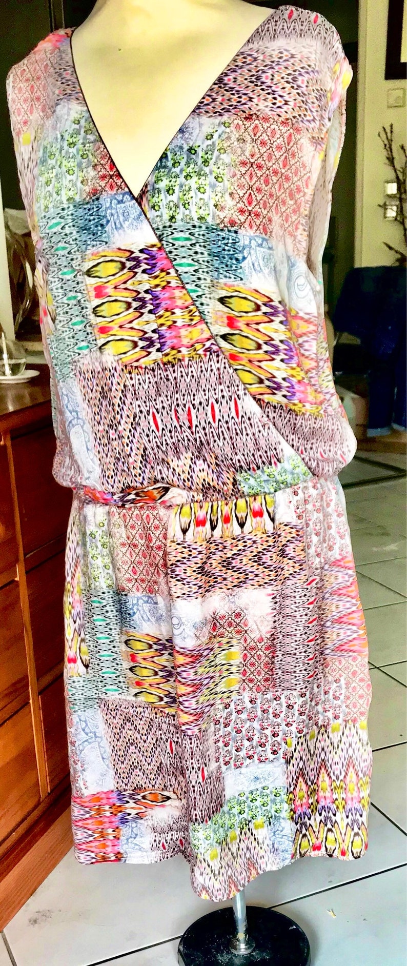 tight at the waist Vintage French sleeveless fluid heart-masked dress sundam dress in multicolored viscose cotton