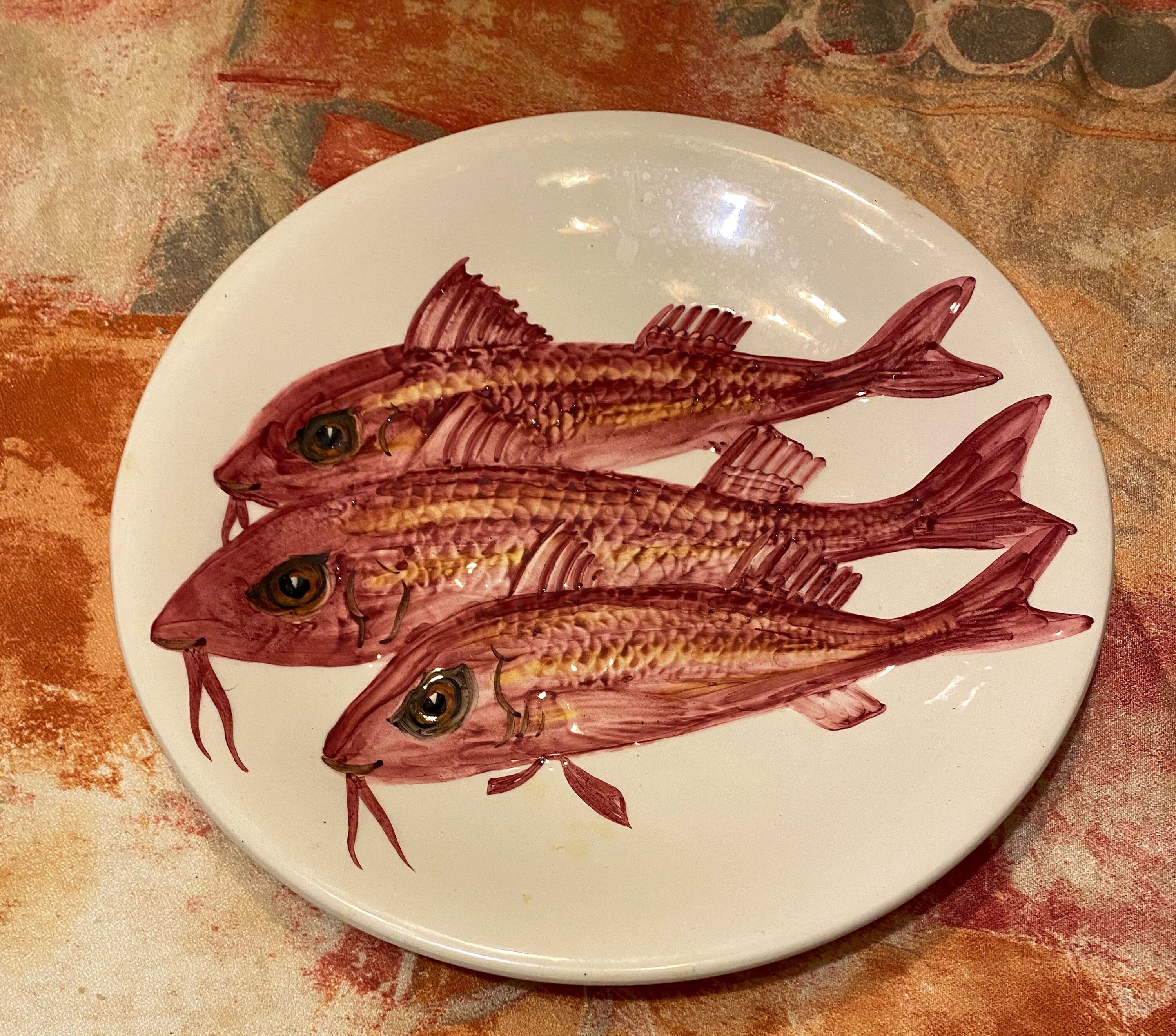 Assiette à Poisson Vintage, Céramique, Barbotine, Décor Représentant Des Rougets, Faïence d'art Proc