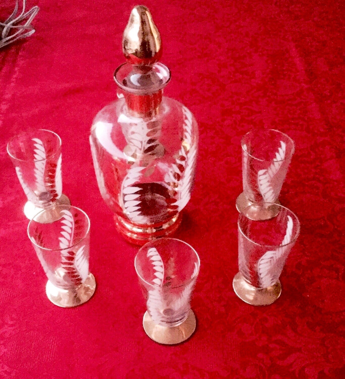 Carafe à Porto et Ses 6 Verres Anciens, Vin Blanc, Apéritif, Verre Orné de Motifs Or Blanc