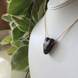 Beautiful Boro Lampwork Heart Necklace 14K Gold-filled Chain Lovely Tortiseshell Design in Rootbeer Caramel and Honey Swirls