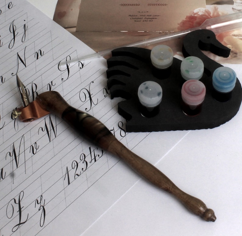 Dinky Dips Kit X 5 With Styled Dinky Holder Mat Small 2ml Ink Jars For Nibs or Brushes Pipettes included Dinkys for Storage or as Inkwells