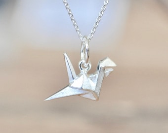 Belcho USA 925 Sterling Silver Small Origami Folded Paper Crane Jump Ring Pendant Necklace