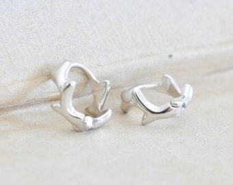 Olive Zweig Sterling Silber Huggie Ohrringe, kleine Creolen
