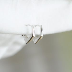 Simple Arrow Huggie Earrings in Sterling Silver, V Shaped Huggie Earrings, Small Hoops, Everyday Earrings, Jamber Jewels 925