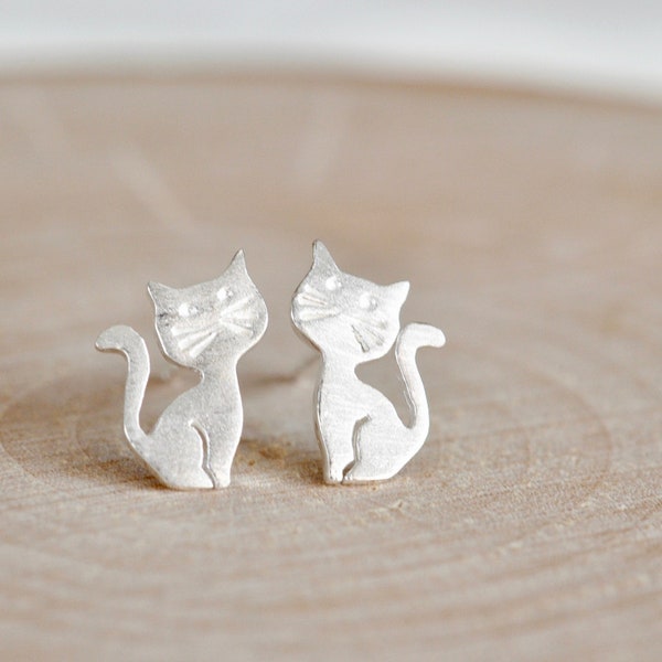 Boucles d’oreilles Sterling Silver Cat Stud, Boucles d’oreilles pour chat, Boucles d’oreilles pour chat assis en argent, Jamber Jewels 925