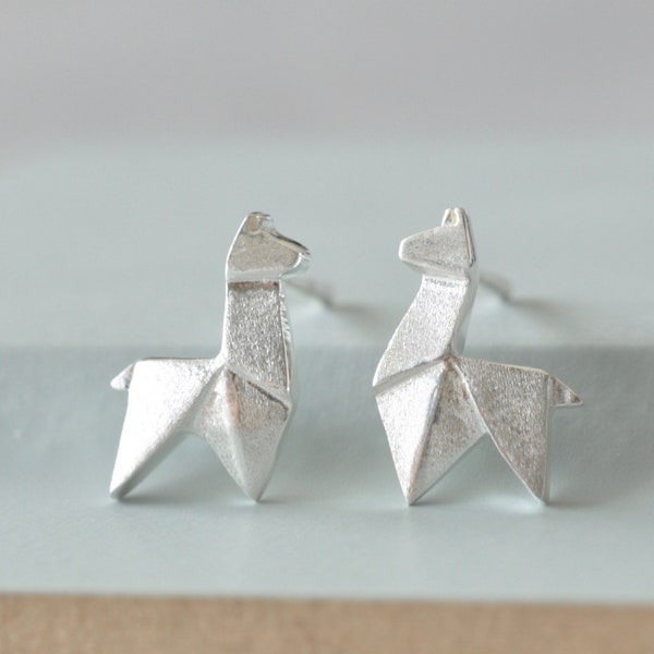 Boucles d'oreilles origami lama en argent sterling 925 par Jamber Jewels, boucles d'oreilles origami alpaga, bijoux Mama Llama