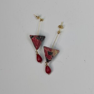 Orecchini Japan / Carta Fiorentina / carta fatta a mano / orecchini origami / pendenti con corallo