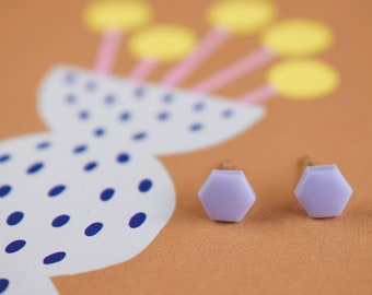 Hexagon earstud, minimalistic geometric earrings.