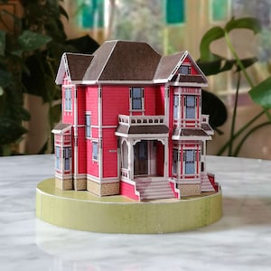 CHARMED HOUSE Paper Model - Halliwell Tv Show Manor - Papercraft - Card model kit - FREE Book of Shadows page gift - H0 Scale