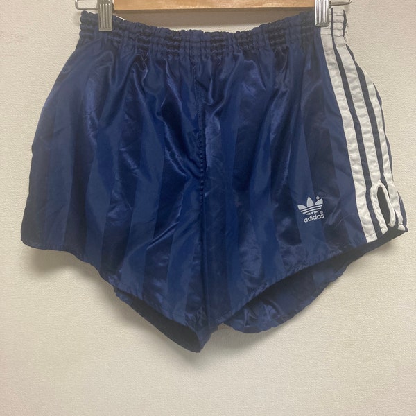 Pantalones cortos de jogging adidas vintage de los años 80 hechos en Alemania occidental