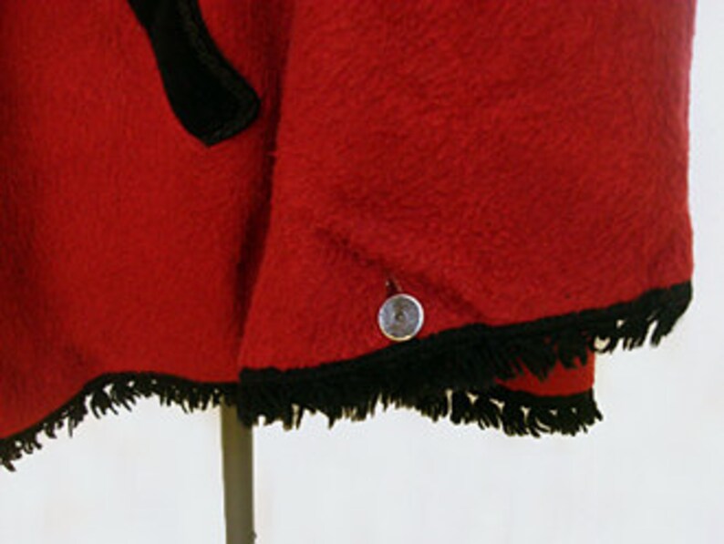 Vintage 70's wool cape made in AUSTRIA image 3