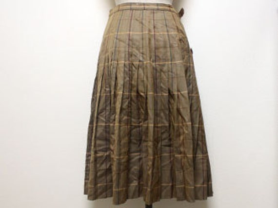 70s vintage Burberrys kilt skirt made in England - image 3