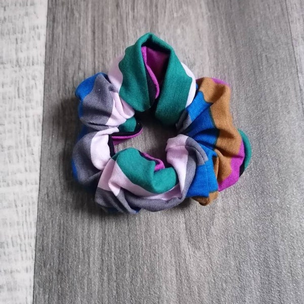 Chouchou élastique en tissu jersey à rayures multicolores