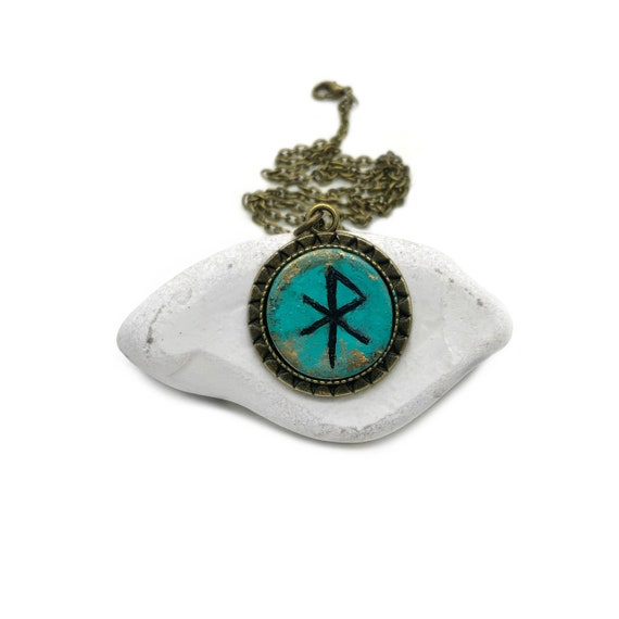 Amuleto de amor collar de runas vikingas joyas para parejas - Etsy España Amuleto de amor collar de runas vikingas joyas para parejas - Etsy España