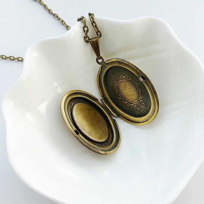 love monogram necklace Floral pendant Clay pendant mother/'s day valentines day Personalized Initial Locket romantic gift for wife