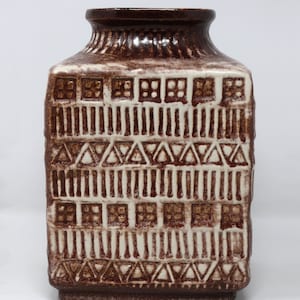 Bay Keramik Vintage Bodo Mans Incised Brown West German Vase