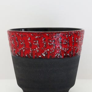 Dümler & Breiden XL Vintage Mid Century Pebble Black and Glossy Red and White West German Flower Pot / Planter