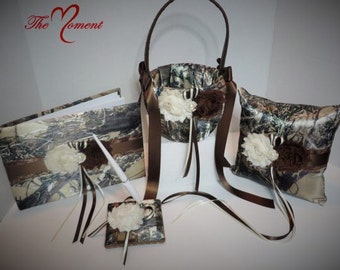 Camo Wedding Set, Wedding Flower Girl Basket, Wedding Pillow, Wedding Guest Book and Pen, True Timber Camo Brown Wedding Set