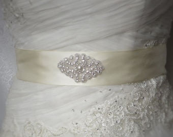 Ivory Bridal Sash, Ivory Bridal Belt, Rhinestone Sash, Pearl Sash, Wedding Dress Sash, Bridesmaid Sash, Wedding Belt, Sash for Prom