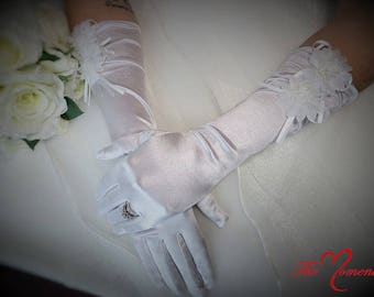 Wedding Gloves, Bridal Gloves, White Satin Rosette Gloves, Full Finger Gloves, Satin Embroidered Lace Gloves, White Lace Gloves, Prom Gloves