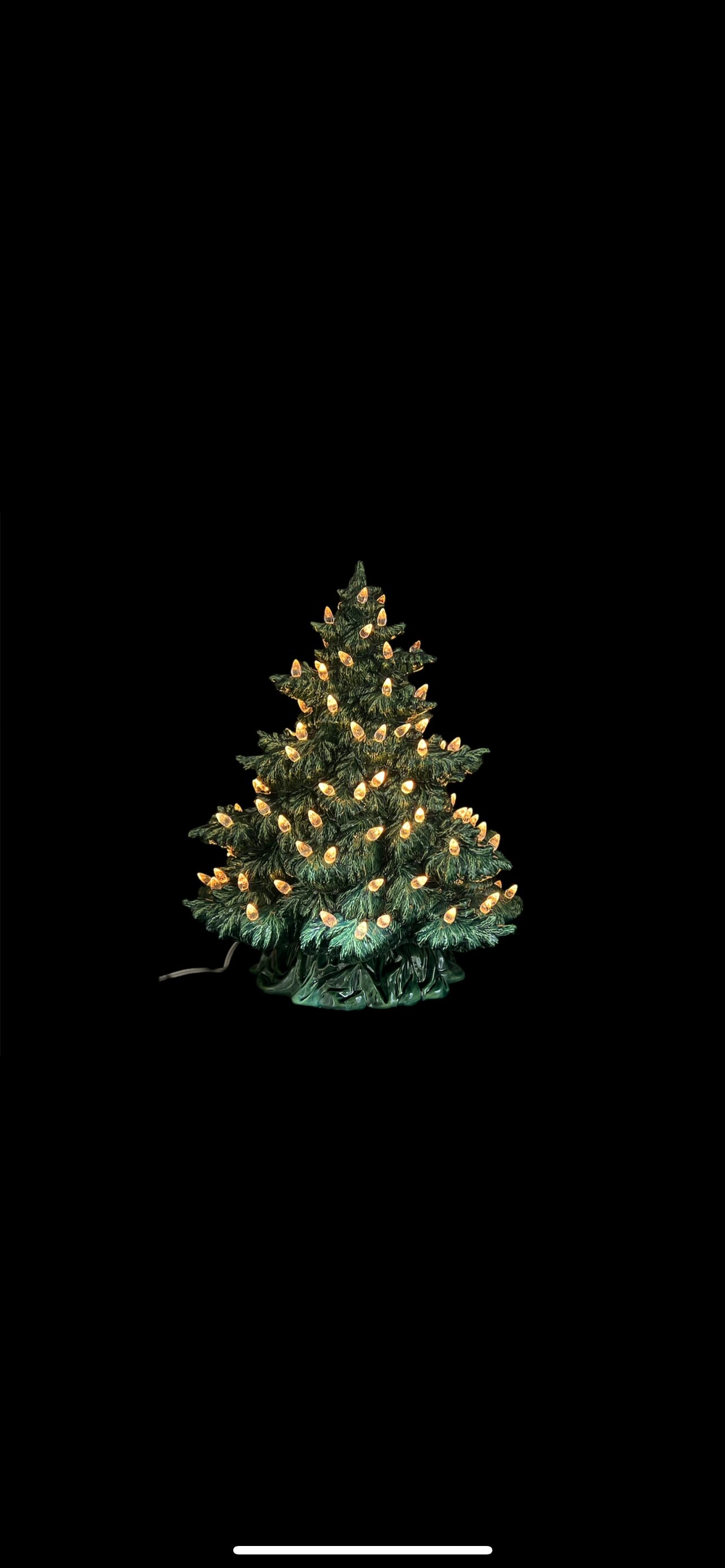 緑の陶器製クリスマスツリー：フレイザースタイル、接着ライト - Etsy 日本