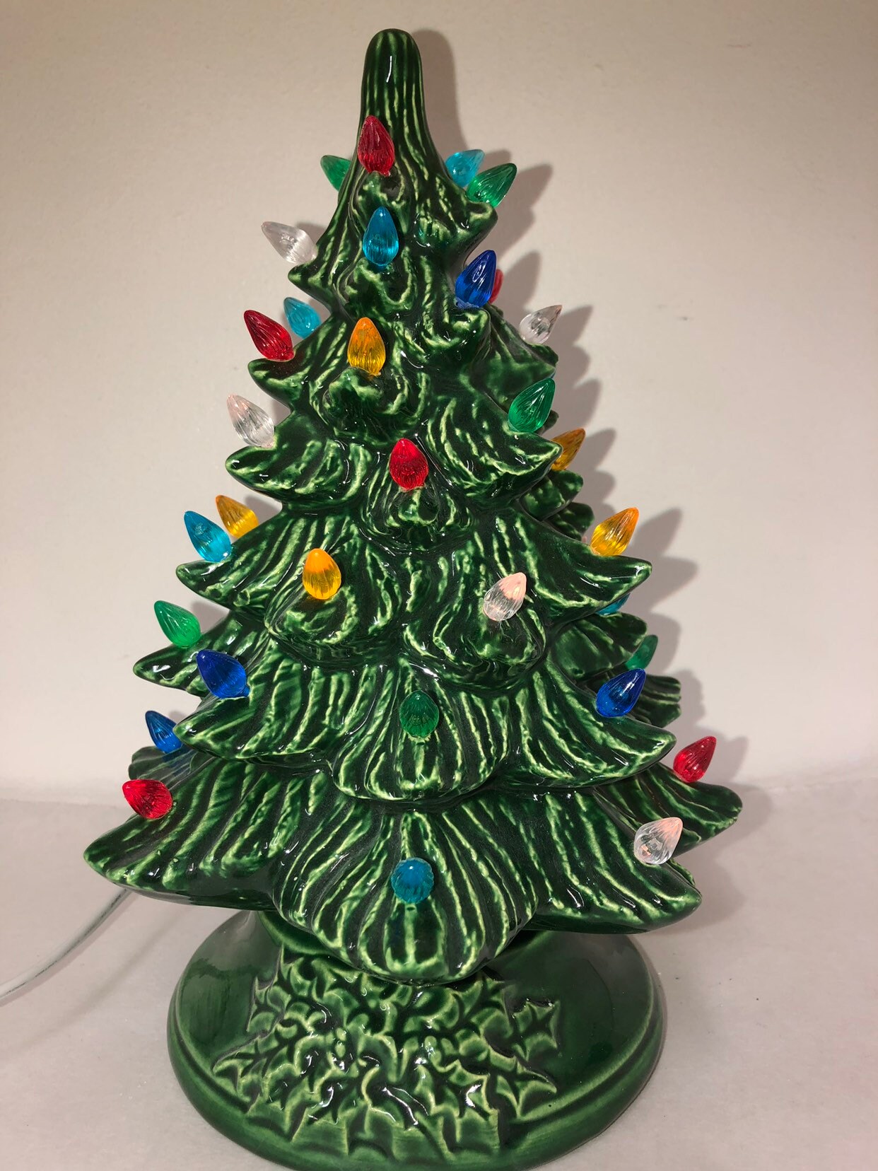  9 Ceramic Christmas Trees That Light Up - Vintage Ceramic  Tabletop Christmas Tree, Porcelain Magical Christmas Tree with 44  Multicolored Lights for Christmas Table Decorations : Home & Kitchen