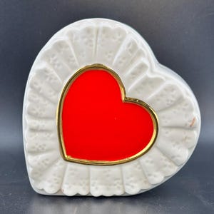 Vintage Telefora Valentine Planter Ruffled Heart Love