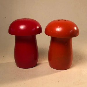 Vintage Wooden Mushroom Salt and Pepper Shakers