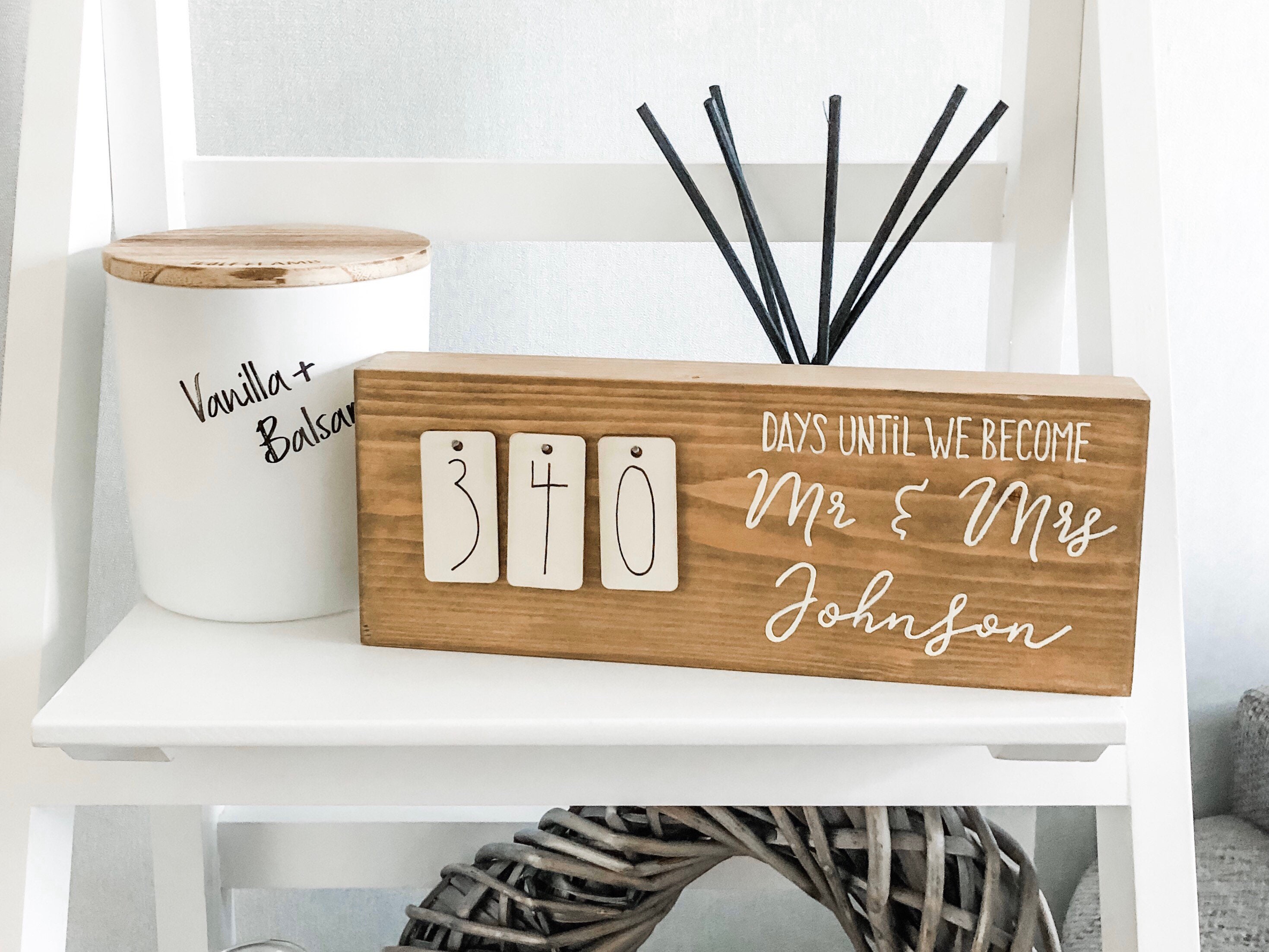 Wedding countdown Personalised engagement gift Countdown | Etsy