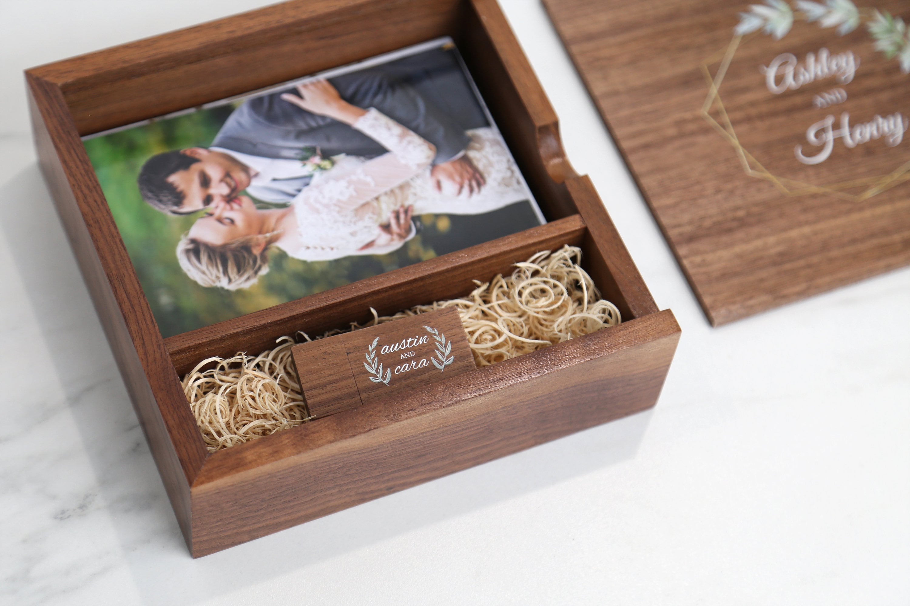 Walnut Wood Slide Photo Box (4x6) - Photo Packaging - PhotoFlashDrive