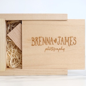 Wooden Lid Maple USB Box + Maple USB with Engraving | Personalized USB Box