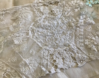 per Yard Yardage Antique Cotton Tulip Lace 1 1//8/"
