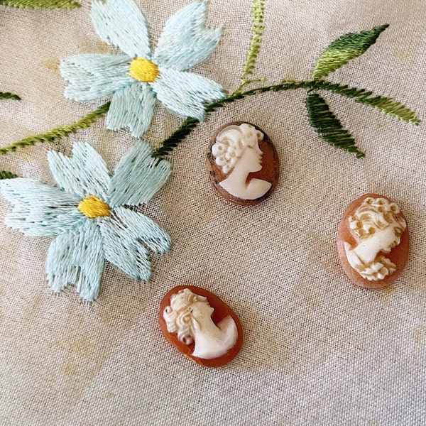 3x Tiny Unframed Vintage Hand Carved Shell Cameos - Craft