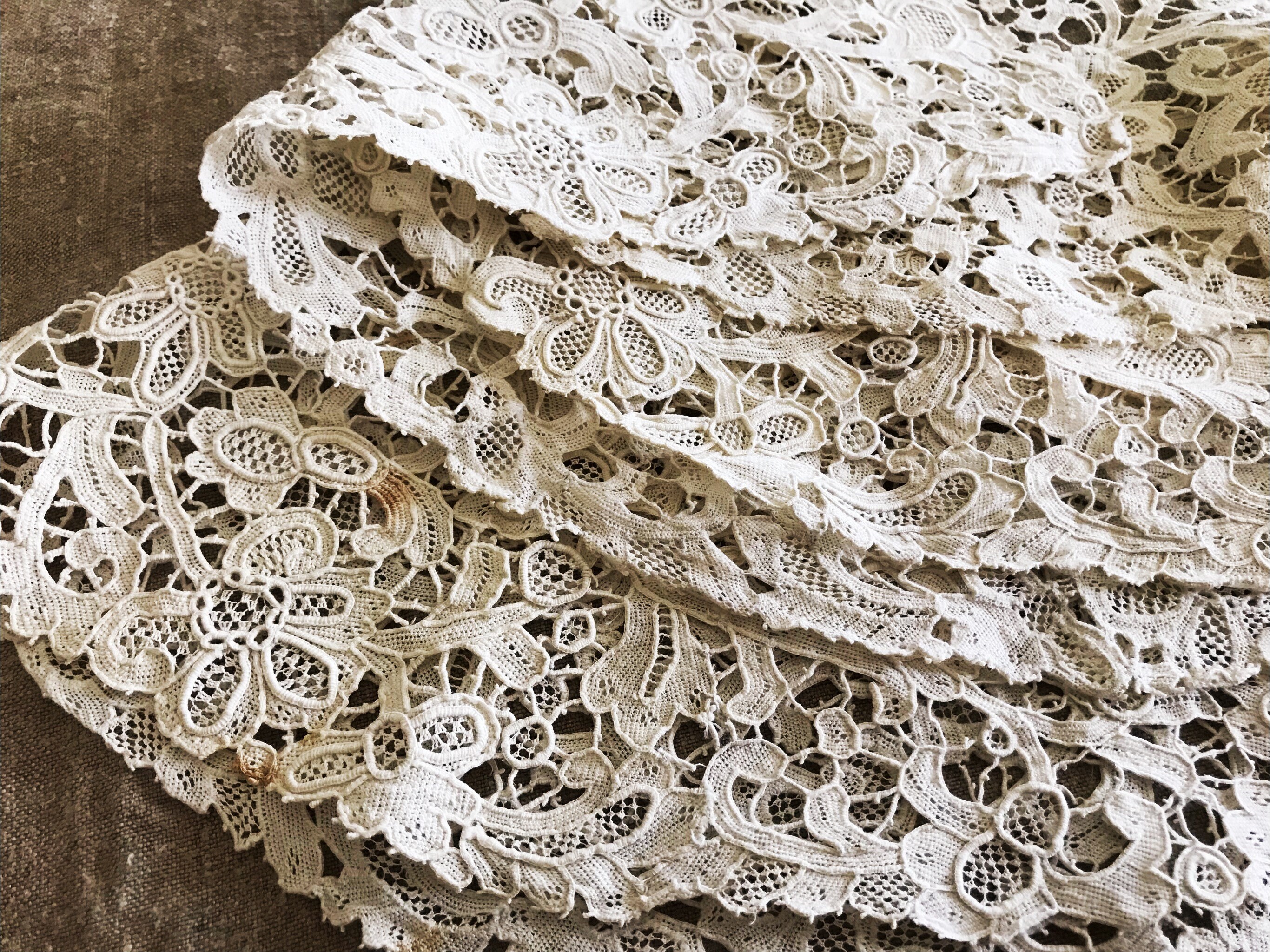 Creative Linens Handmade Reticella Lace Needle Lace Placemat Doily