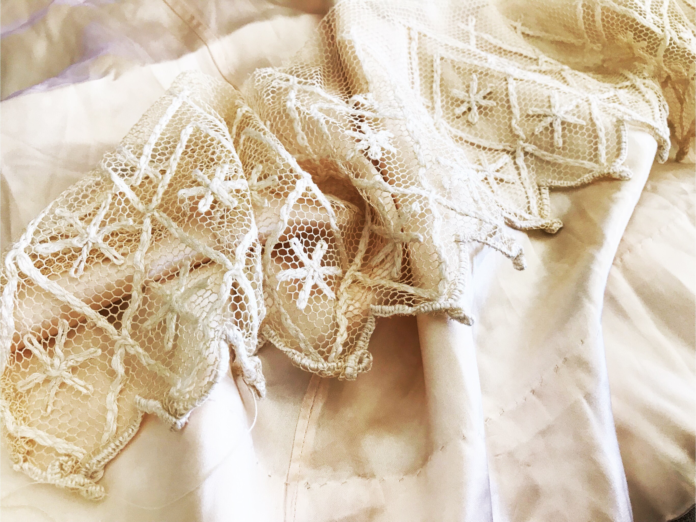 Hermoso encaje antiguo de tul de seda hecho a mano Encaje de Etsy