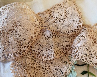 Mink / Ecru Handmade Antique French Linen Bobbin Lace - Salvage Craft Costumes Cushions
