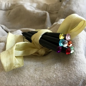 Set Of 8 Pretty Chic Rhinestone Pencil Crayons